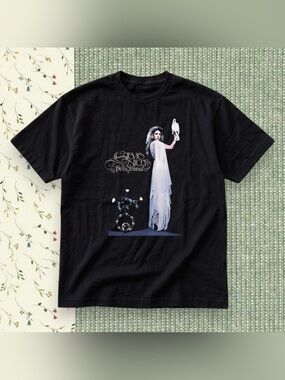Gildan Stevie Nicks Bella Donna Graphic T-Shirt Black For Unisex